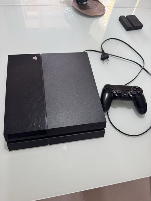Play Station 4.