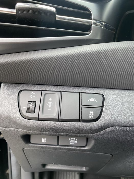 Hyundai IONIQ 2022 1.6 Hybrid