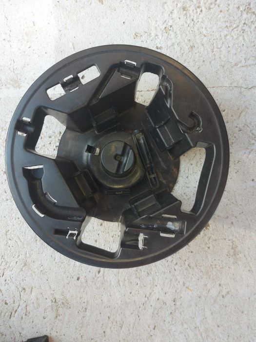 Jantă si cauciuc de rezerva 185/65 R15 88T Pirelli