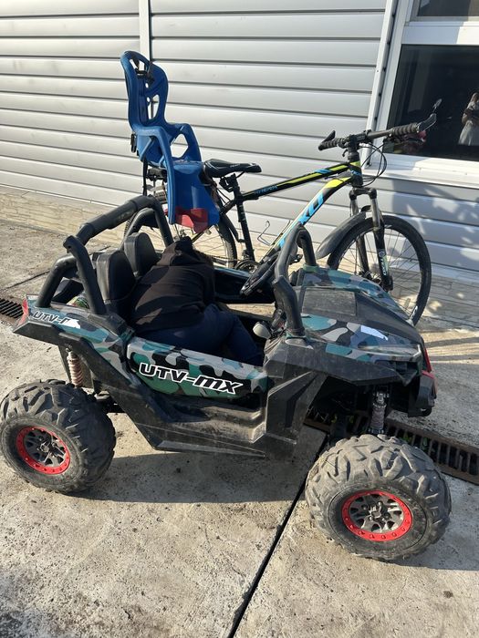 Машина, электромобиль