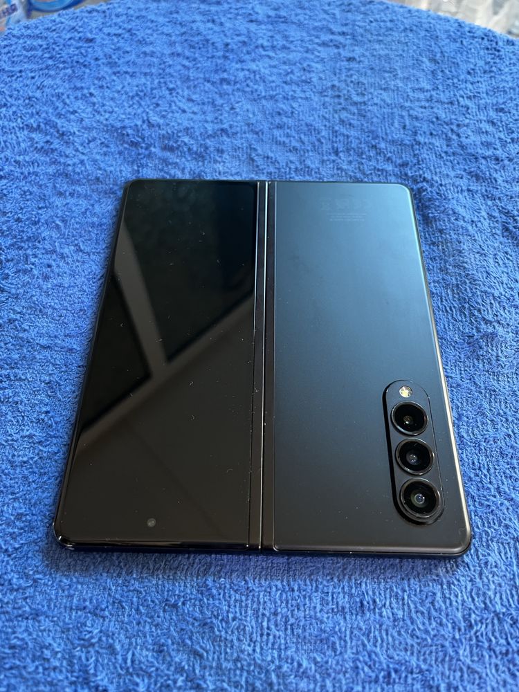 Samsung z fold 3 без забележки