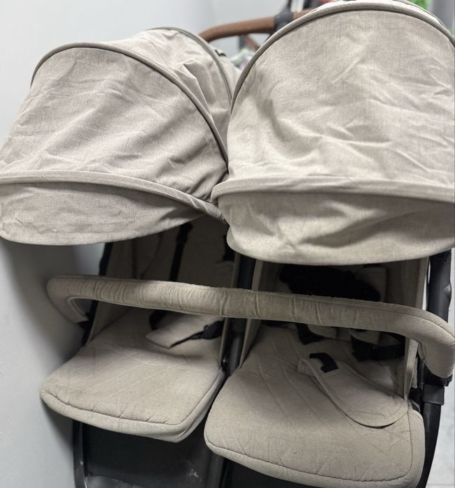 коляска егіздерде н/се погодкий балаларға,өте жақсы состояниеде