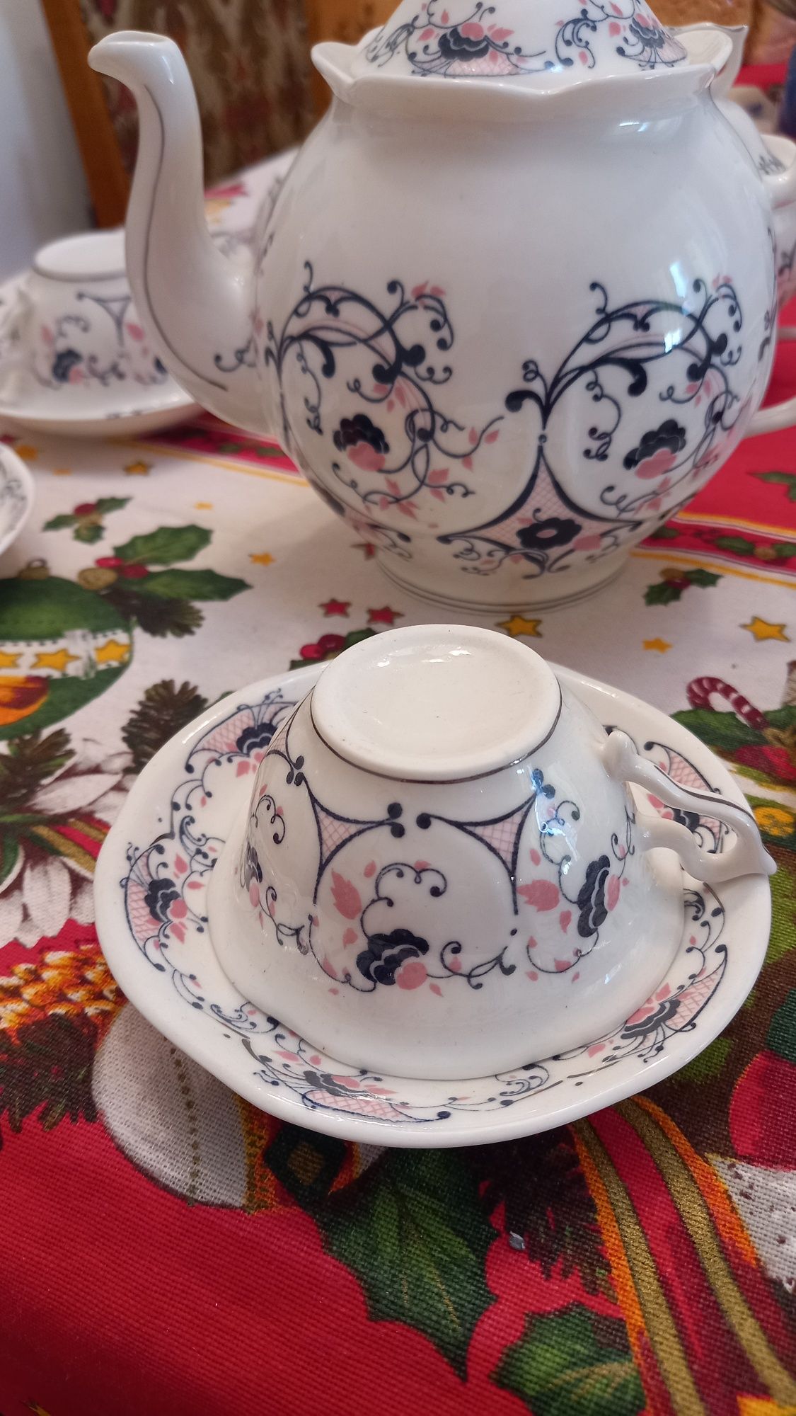 Vand set cafea porțelan fin 6 persoane,15 bucati