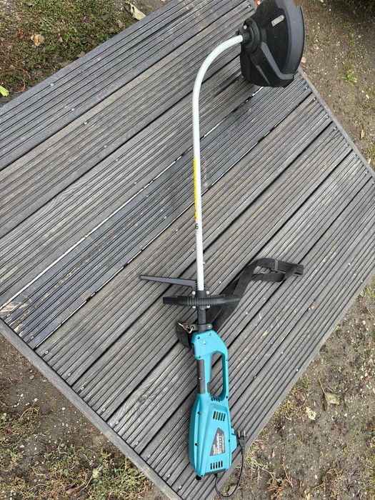 vand trimmer Makita UR3501