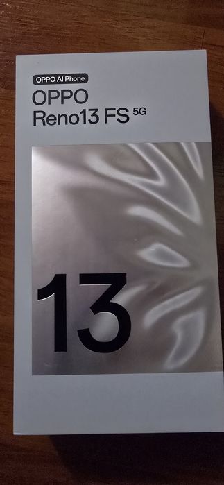 Se vinde telefon OPPO RENO 13 FS