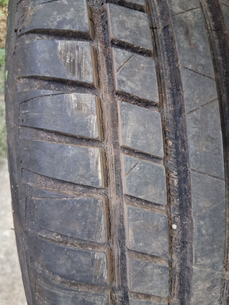 Гуми с джанти 205/60/r16 от Vw Sharan mk1