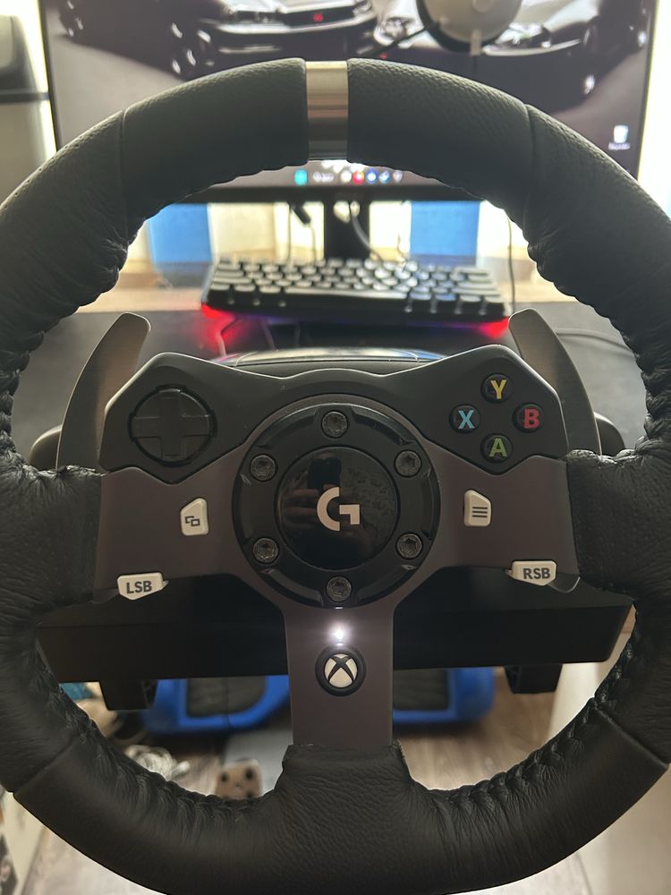 Продавам волан Logitech G 920 + скоростен лост
