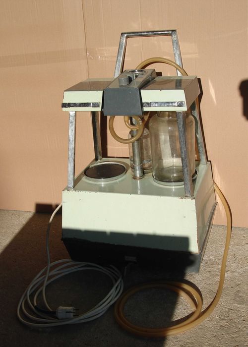 Вакум помпа за смучене на масло