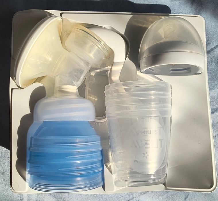 Set cu pompa manuala de san Philips-AVENT