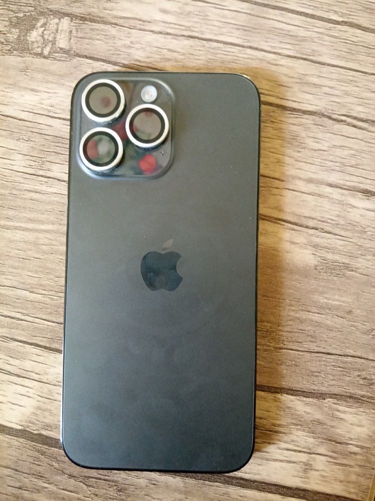 Iphone 14 pro max yaxshi holatda dakumenti bor