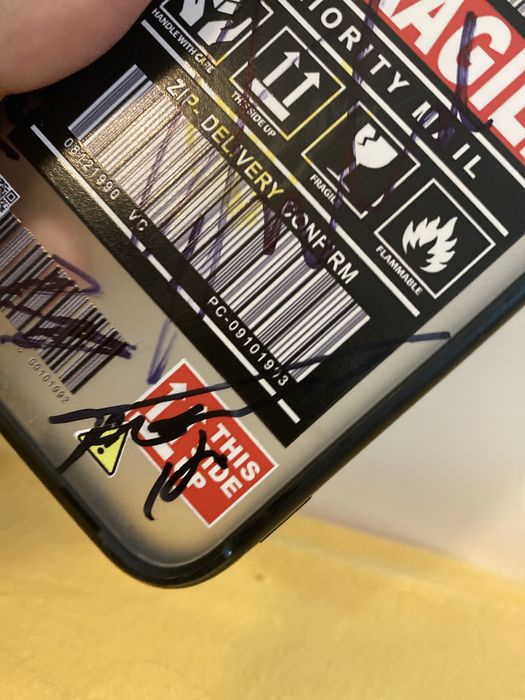 Husa de telefon iphone 11 pro semnata de jucatori de la fcsb