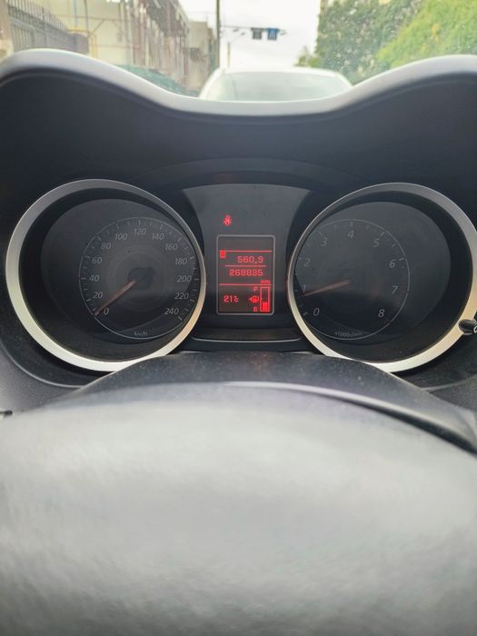 Mitsubishi lancer