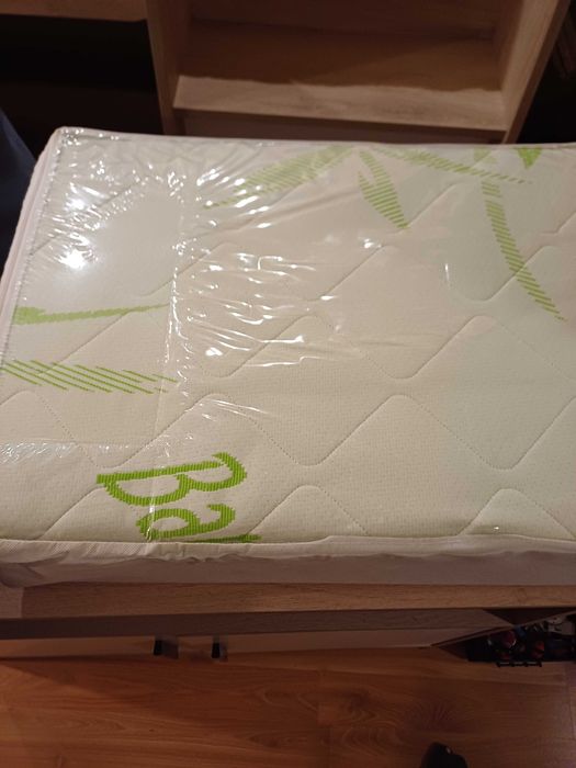 Бебшка кошара  - сгъваема с мемори матрак