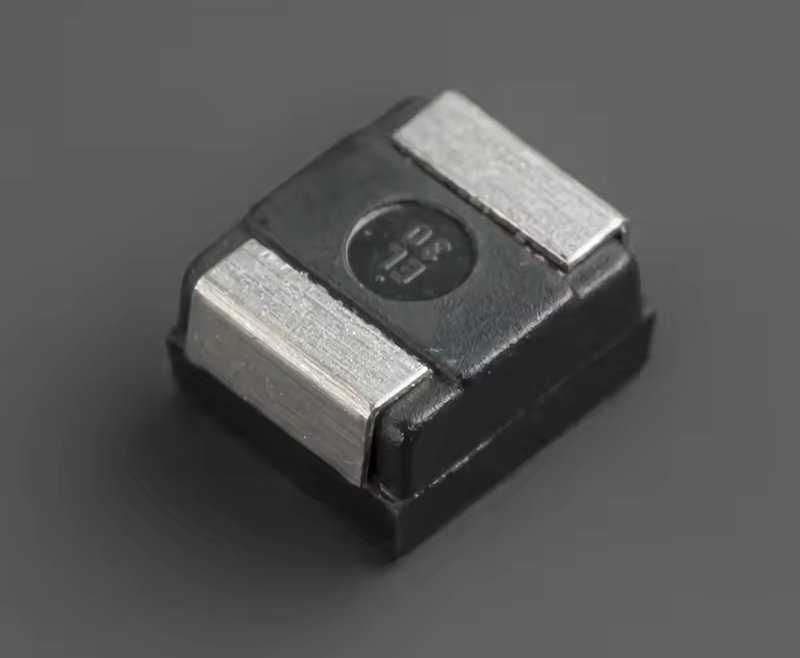 2R5TPE330MAZB - Condensator SMD tantal-polimer, low ESR, 330uF, 2.5V