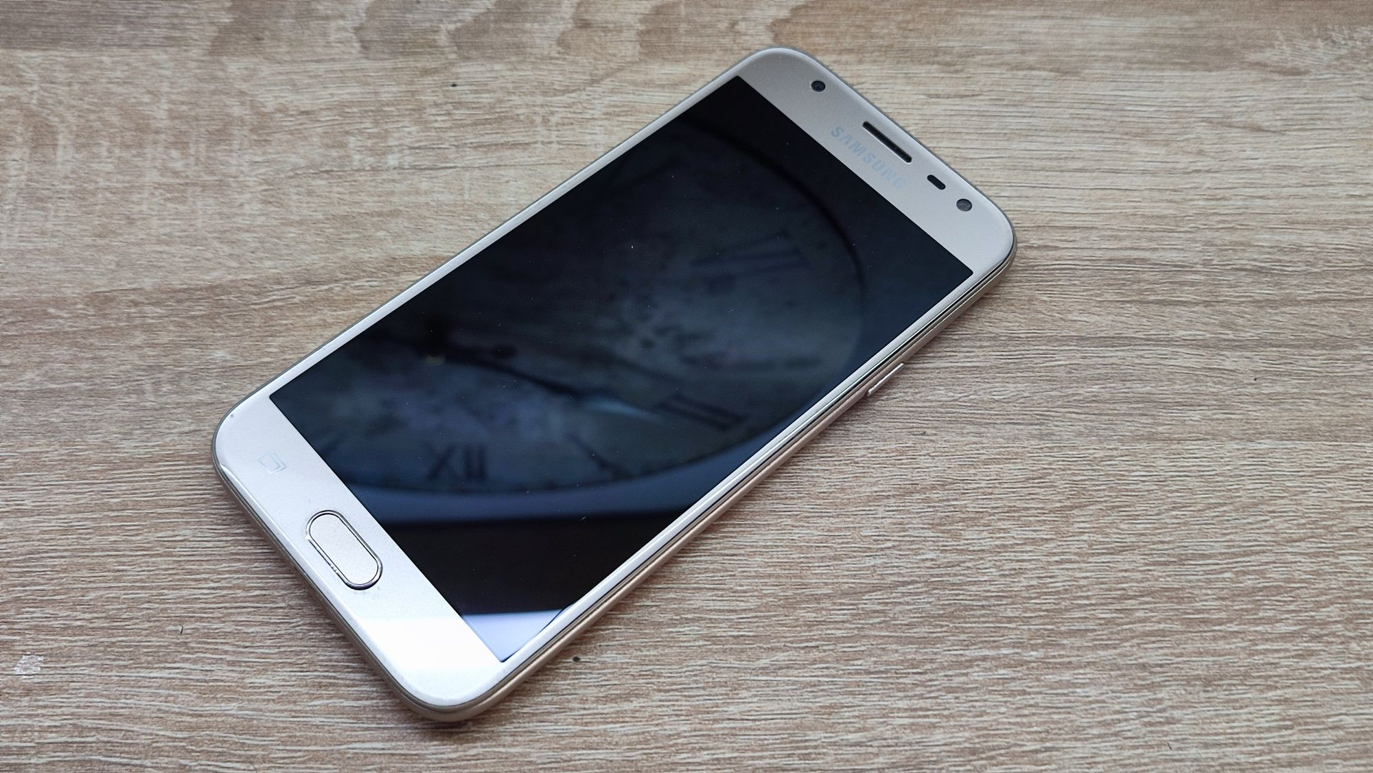Samsung Galaxy J3 2017 GOLD Impecabil