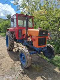 Tractor Romanesc U 650 cu plug