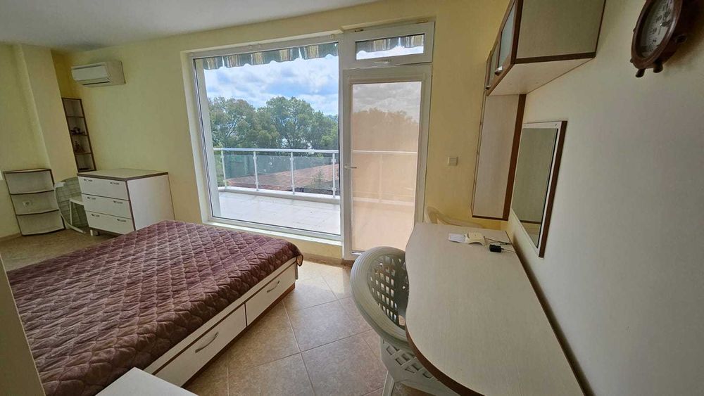 Двустаен апартамент в Китен, без такса с гледка море