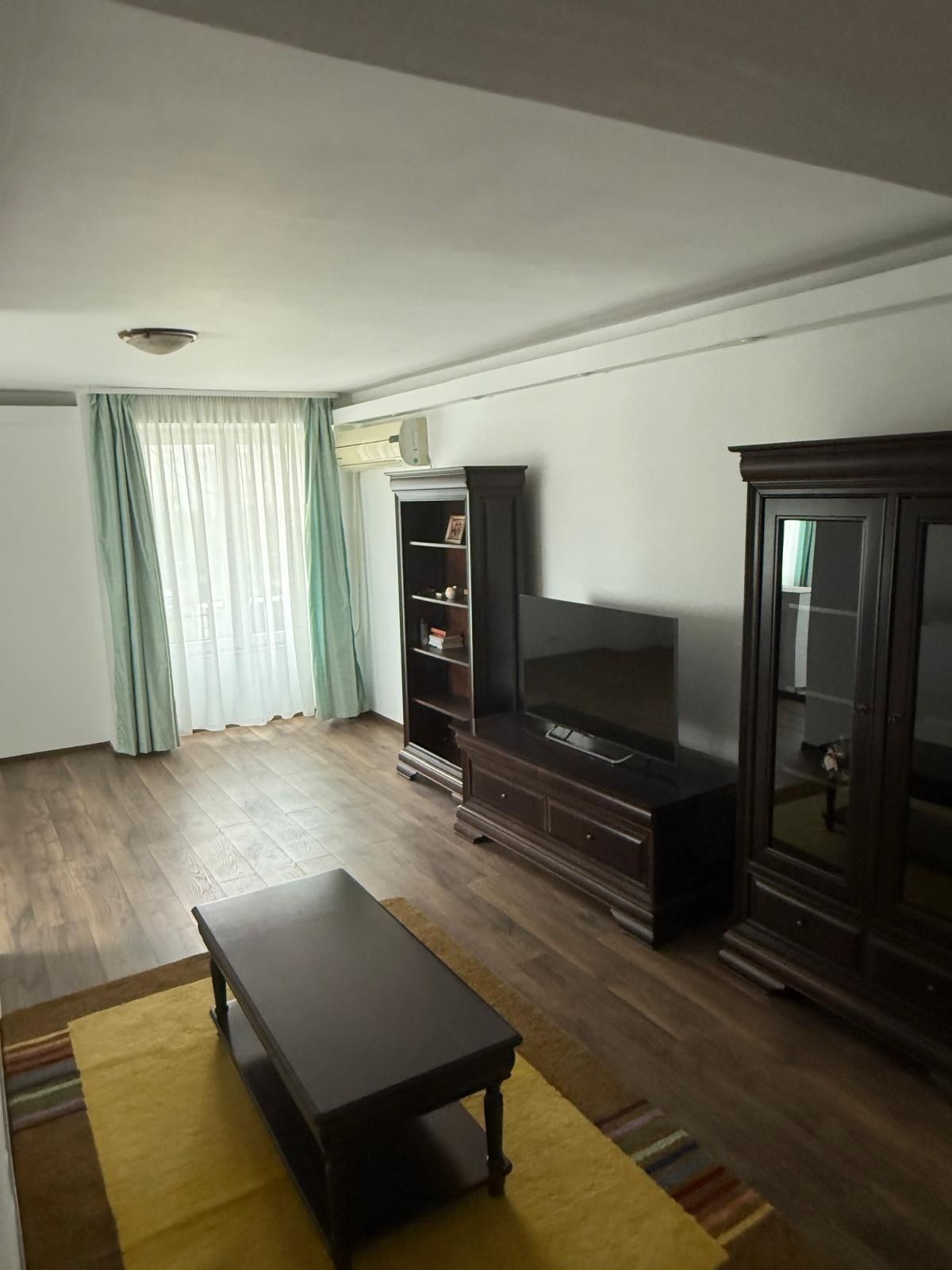 Apartament de inchiriat