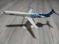 Vând! Avion din plastic rezistent