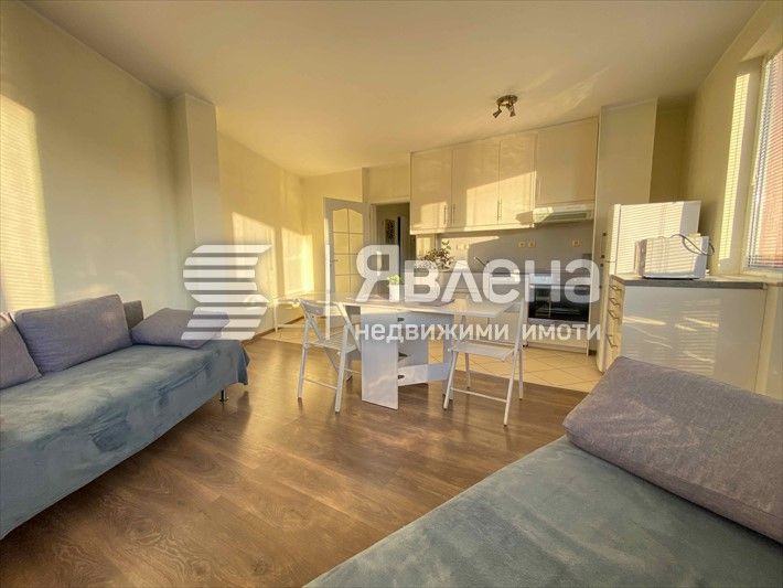 Продава се Двустаен апартамент в Варна, Виница - 61 кв.м за 2048 €/кв.м - Снимка #2
