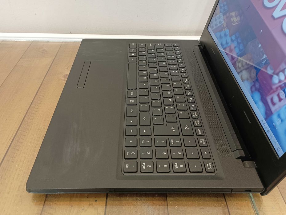 Лаптоп Lenovo IdeaPad 100 - 15IBD i3 5005U / 15,6"