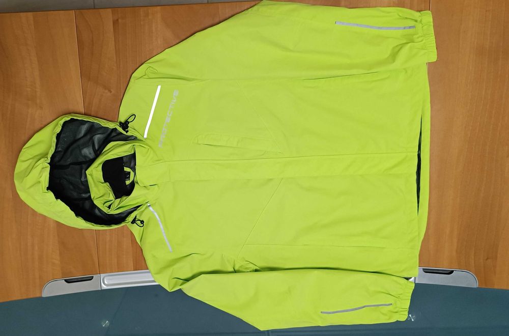 Protective-Много Запазено