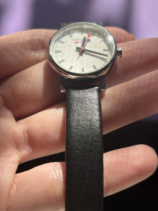 MONDAINE EVO Petite 30301 дамски швейцарски часовник