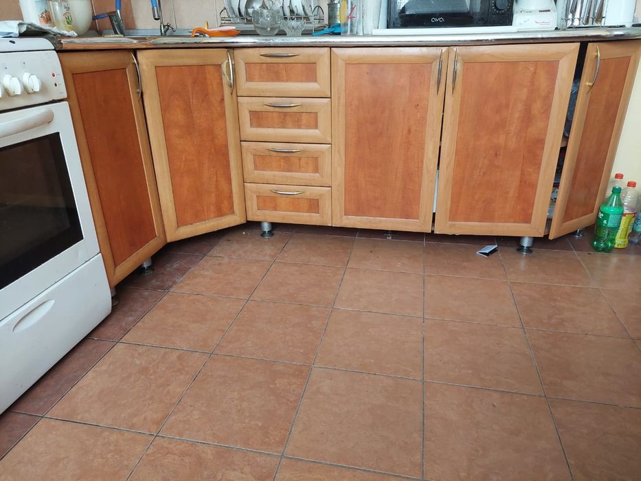 Отдам даром кухонный гарнитур