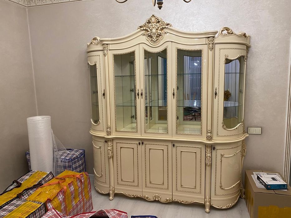 Комод/Тв тумба и шкаф/витрина