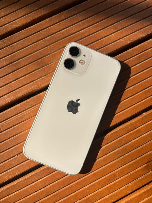 Продам iPhone 12 mini
