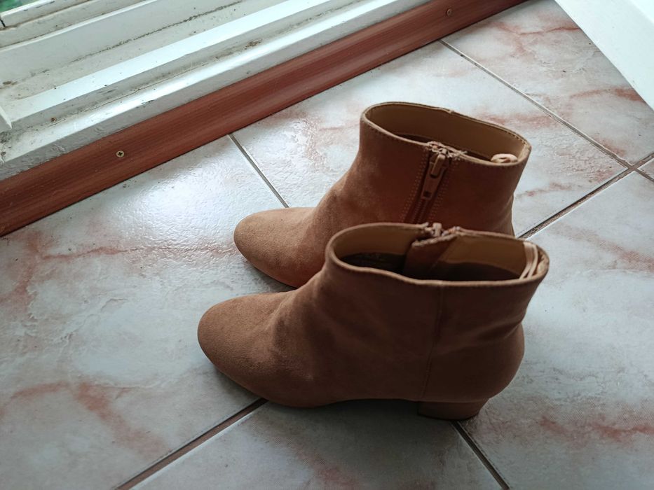 Pantofi și ghete noi masura 36