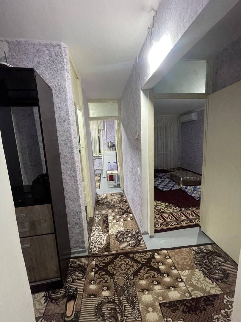 1 хонали шароити билан 3 микрорайонда