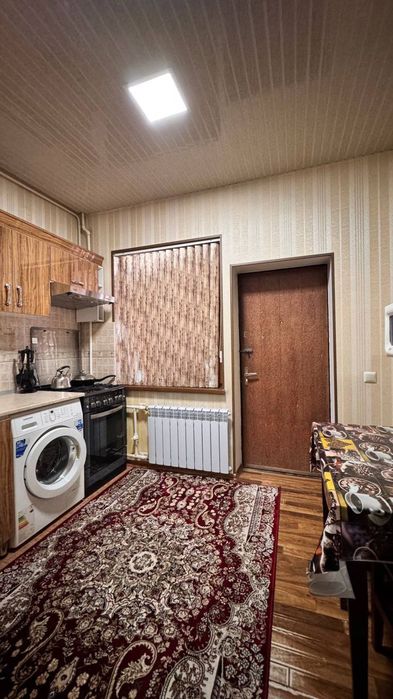 Юнусабад 14 1х2/1/4 балкон: 2х6 м, парковка, навес