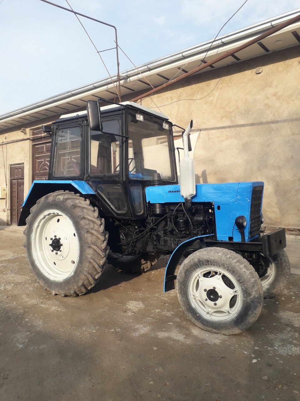 Traktor Belarus 82,1