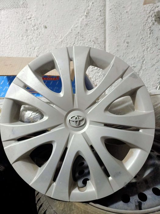 Колпак R 15. 16 Тойота оригинал