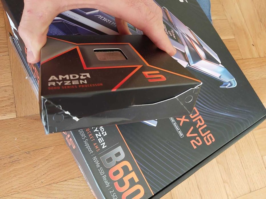 НОВ AMD Ryzen 5 9600X + Gigabyte B650 Eagle AX Wi-Fi