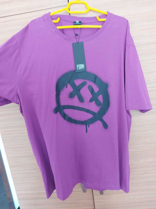 Tricouri FSBN cu imprimeu,diferite culori și modele