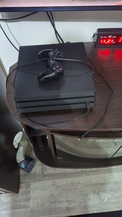 Playstation 4 pro  1 tb