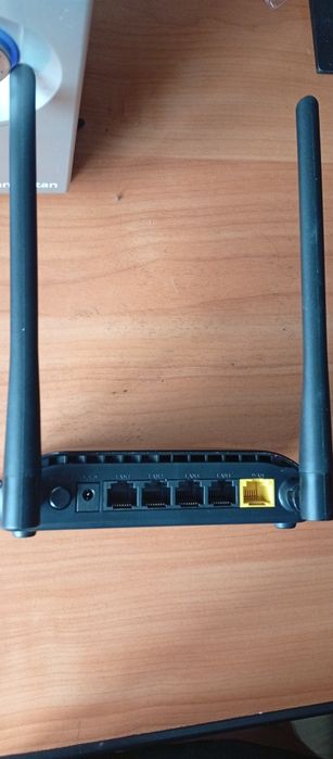 Продам модем роутер.