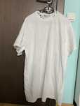 oversized бяла тениска с пиърсинги streetwear