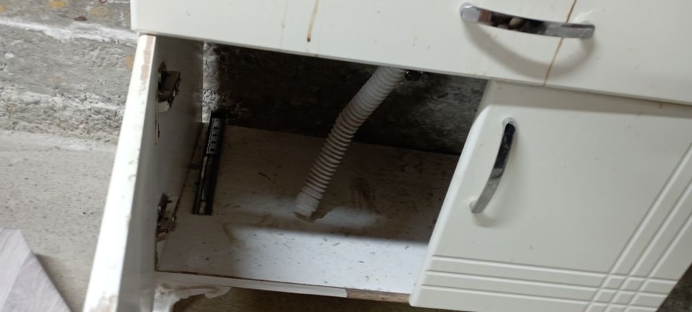 Раковина сотилади