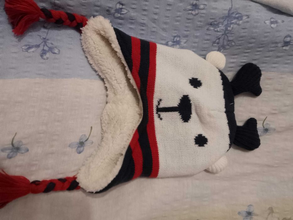 Детска шапка 110/128см