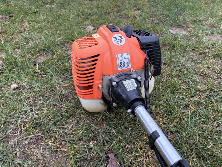 Vand motocoasa DAC 410 3,3 CP in stare buna de functionare.