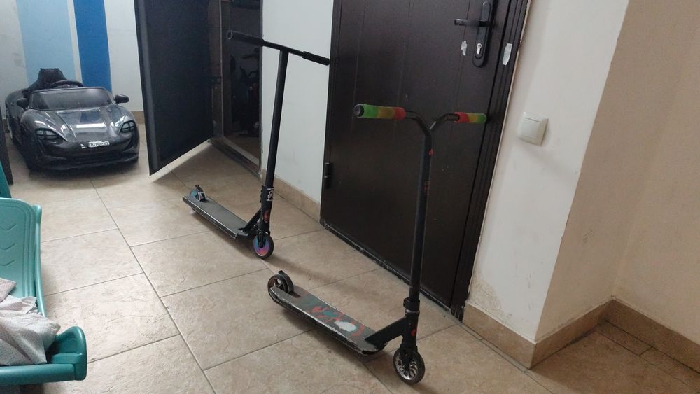 Читай описание продам сразу два за 55 к