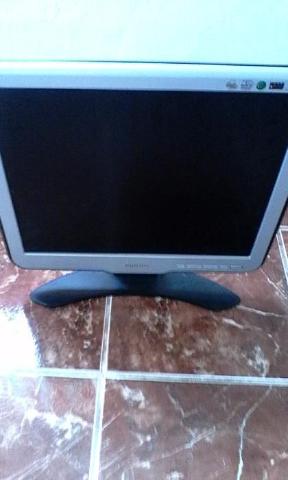 monitor PHILIPS 17