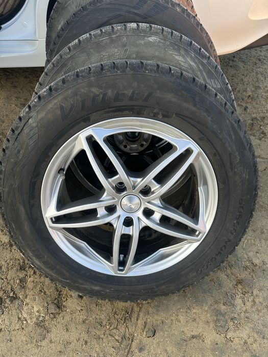 225/65/17 комплект зимнии тойота хавал