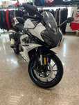 Motocicleta CFMOTO 300SR ABS