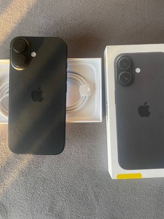 Iphone 16 black 128 gb