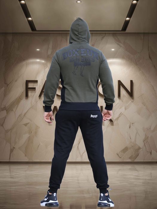 Treninguri groase, noi cu etichetă, marca Boxeur des Rues !