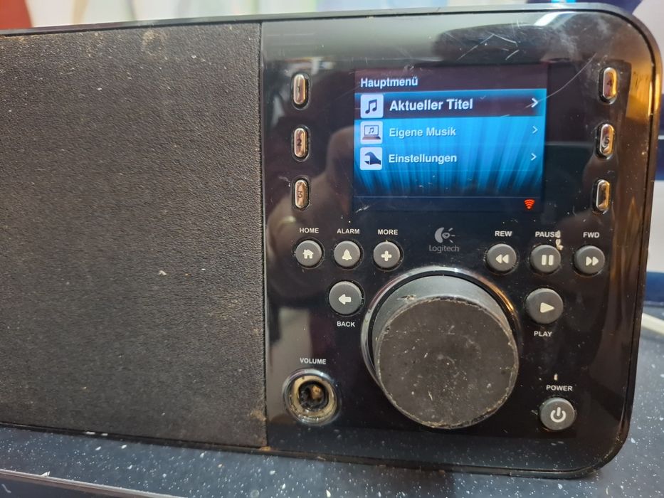 Radio Logitech Squeezebox , internet radio pentru piese